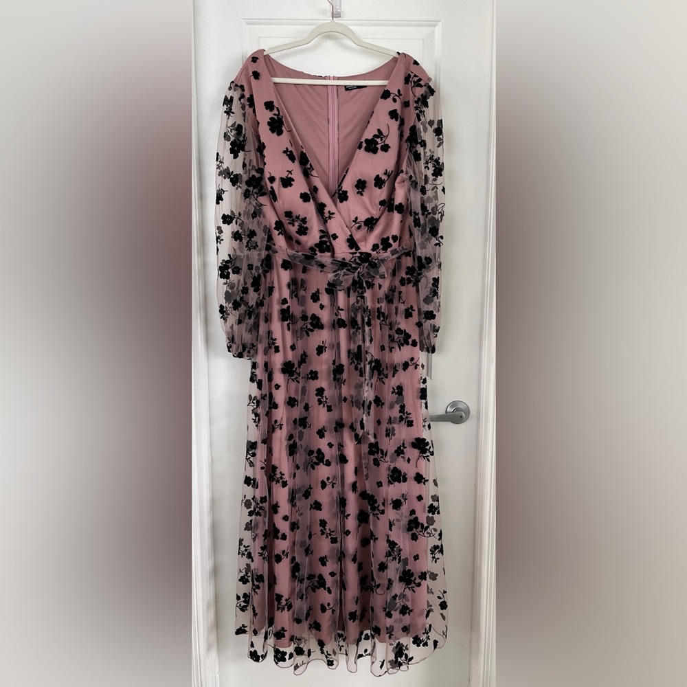 SHEIN Mauve Long Sleeve Dress with Black Floral Overlay SHEIN 5xl = U.S. 22-24